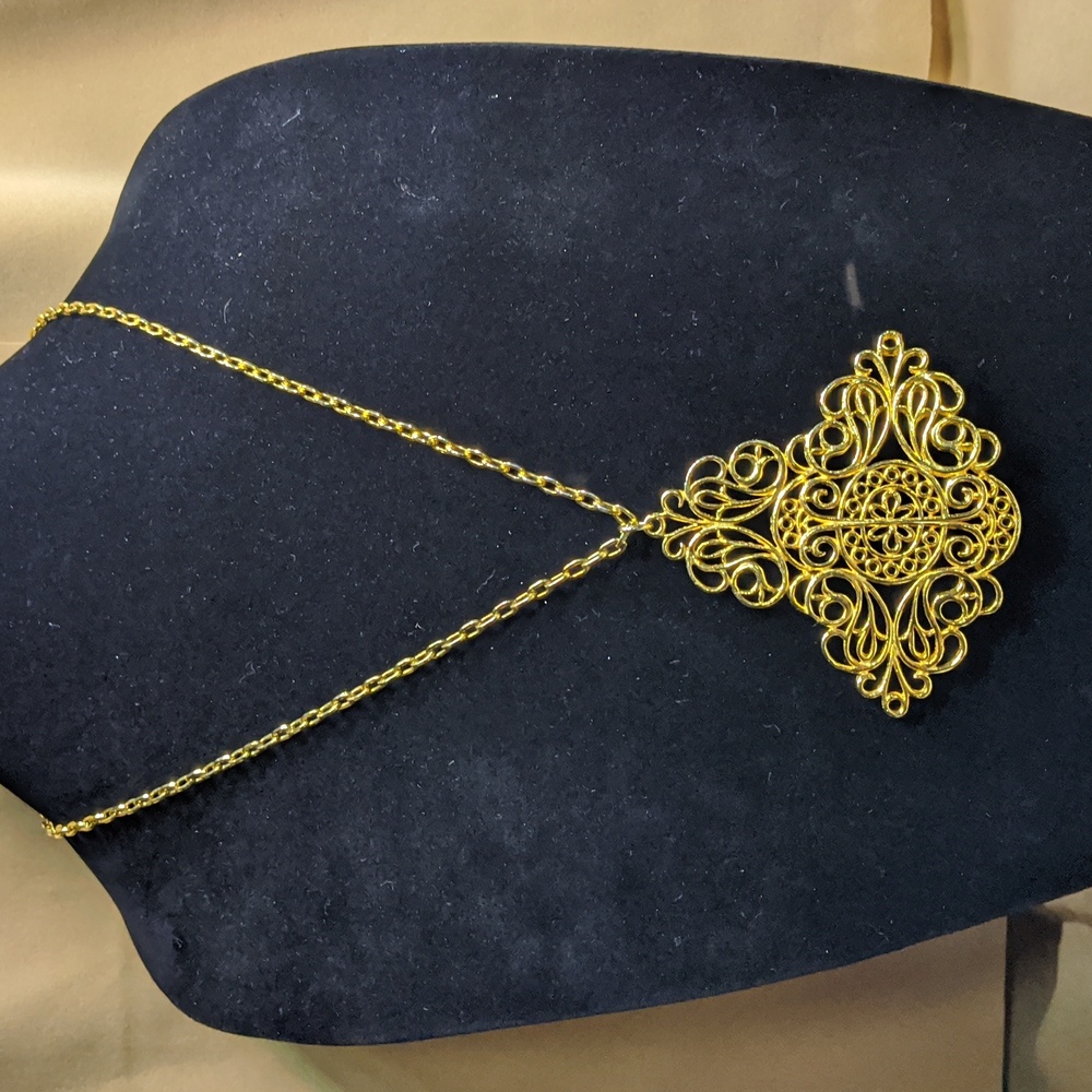 Filigree-style Statement Necklace, Gold-tone On Large Link Chain - Picture 2 of 4